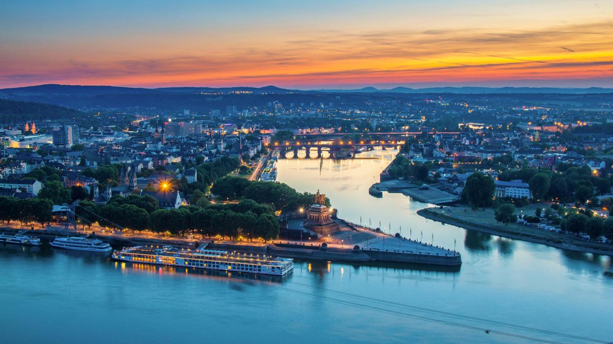 ホテル Lindenhof Osterspai エクステリア 写真